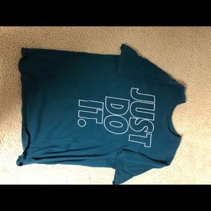 Nike T-shirt